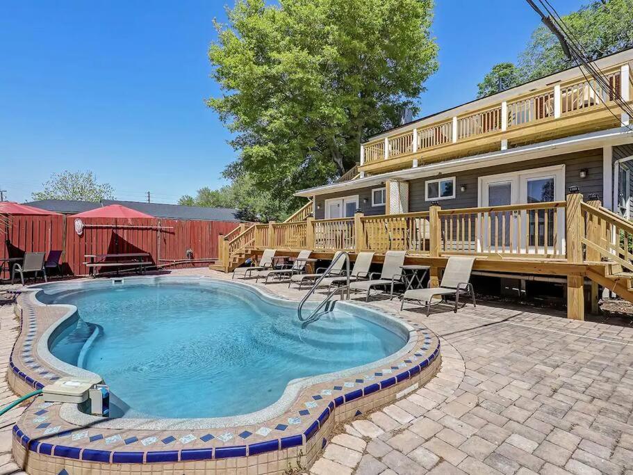 Historic Savannah Gold Private Condo With Pool - 2Bed, 1&Half Bath, Sleeps 6, 1St Floor, 15 Min Walk To Historic Savannah Center And All Attractions Εξωτερικό φωτογραφία
